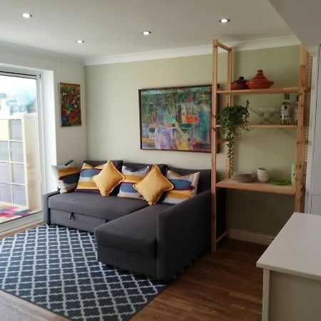 Spacious Townhouse With Sea Views Near Cardiff Баррі Екстер'єр фото