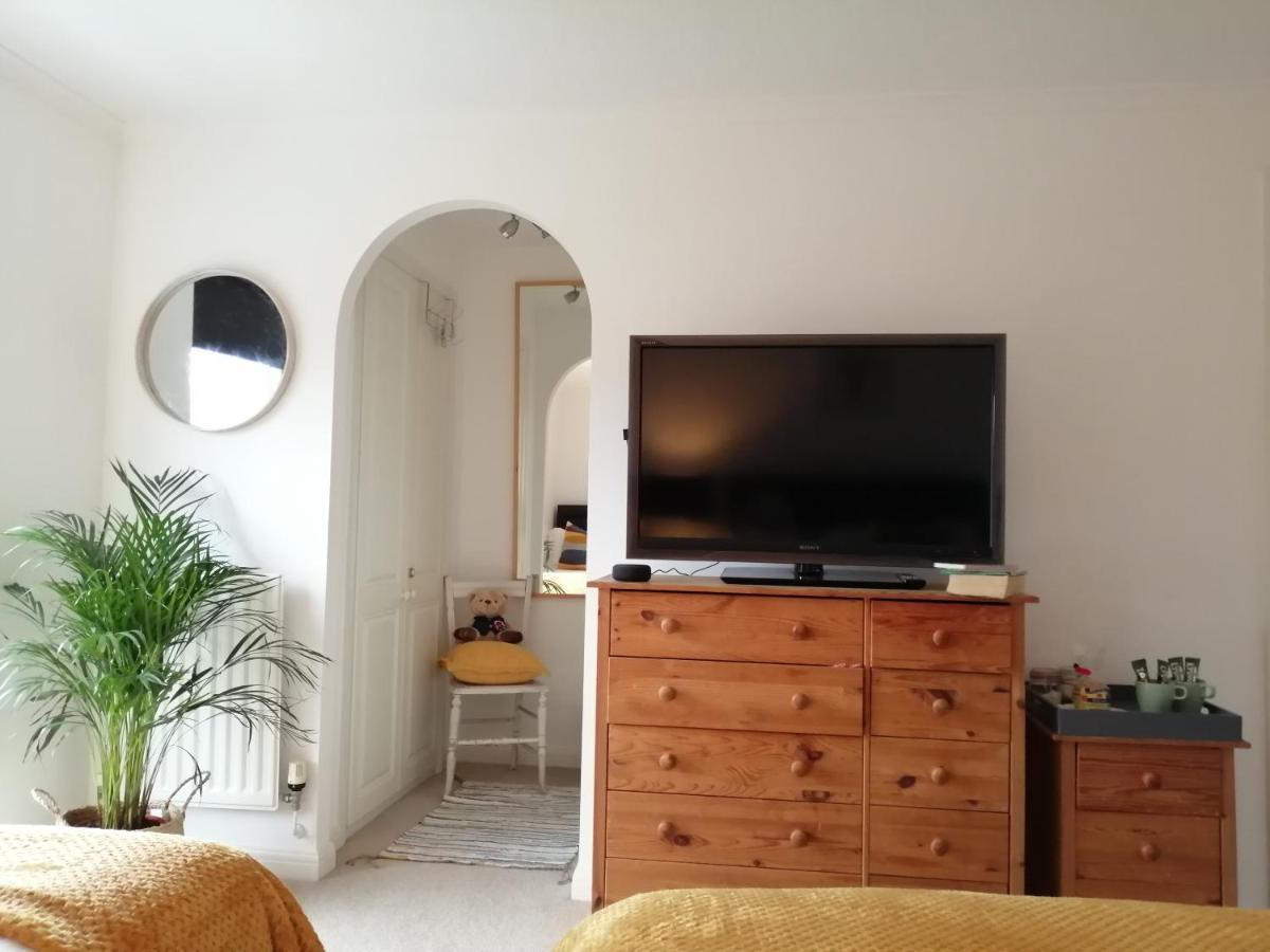 Spacious Townhouse With Sea Views Near Cardiff Баррі Екстер'єр фото